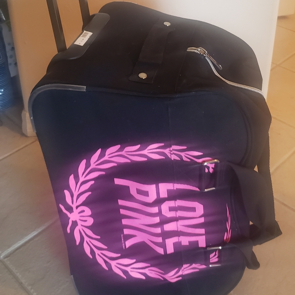 VS Pink Wheelie
